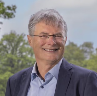 Foto van Dhr. W.L.G. (Willy) Hanssen